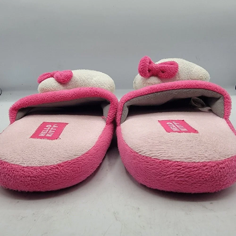 Hello Kitty Sanrio Girls Size 13/1 Pink Fluffy Warm Slippers Plush Kitty